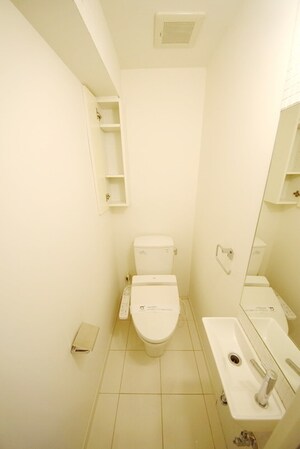 ラティエラ成城学園前の物件内観写真